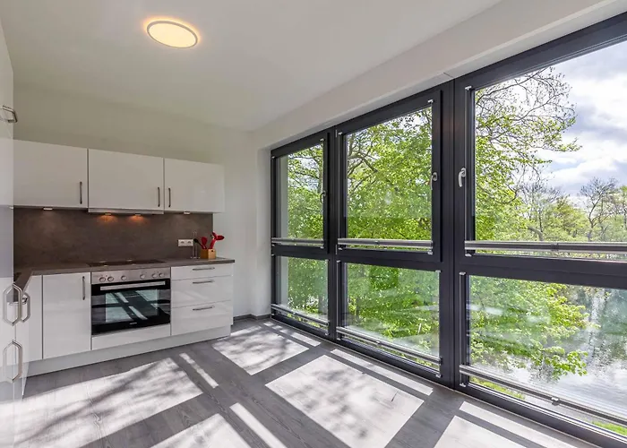 Tao-suite Mit Seeblick, Balkonterrasse & Sauna